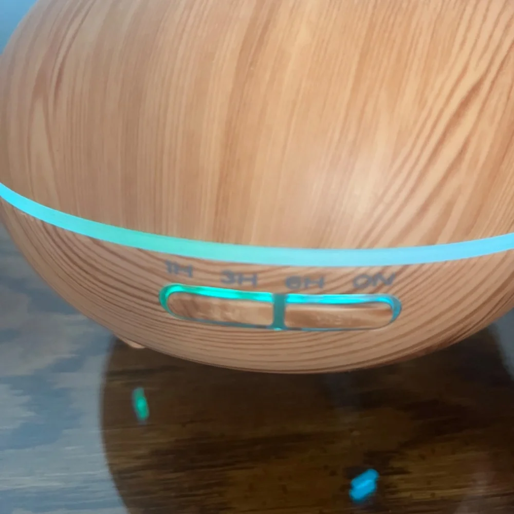Teardrop Wooden Diffuser with 2 Essential Oils